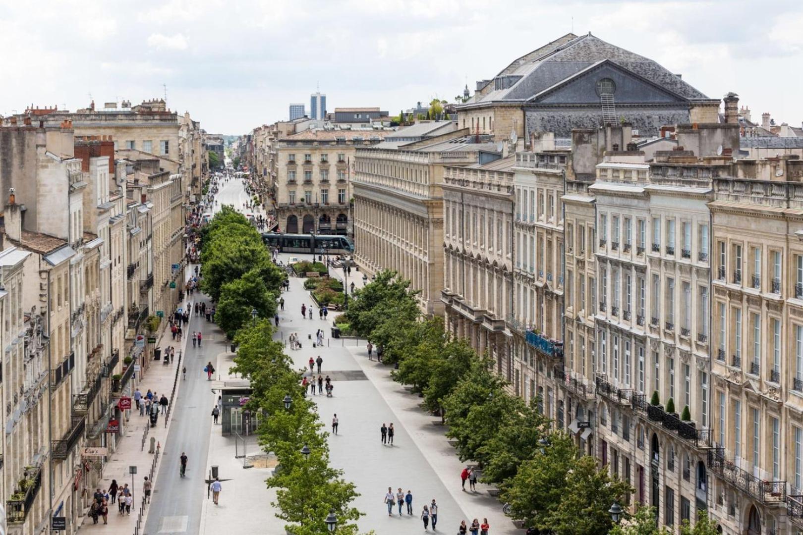 Guestready - Sunny Attic Apt Near Grand Theatre Bordeaux Exterior foto